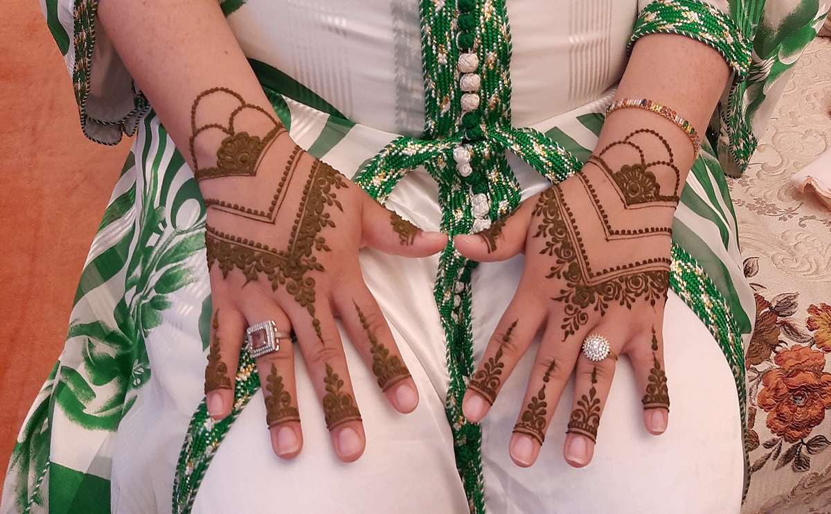 Can Henna Amazing Decorations